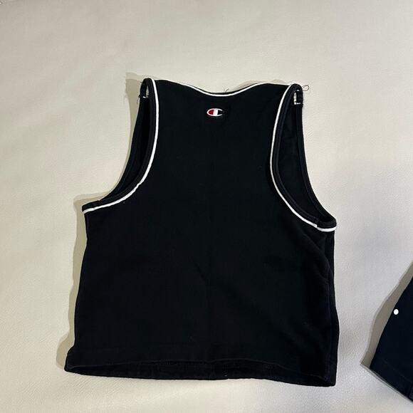 Champion Women’s Biker Shorts and Cropped Tank Top Set - Picture 5 of 7